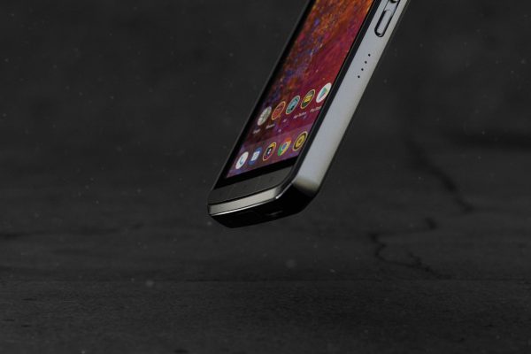 CAT-S61_Drop_Far-3