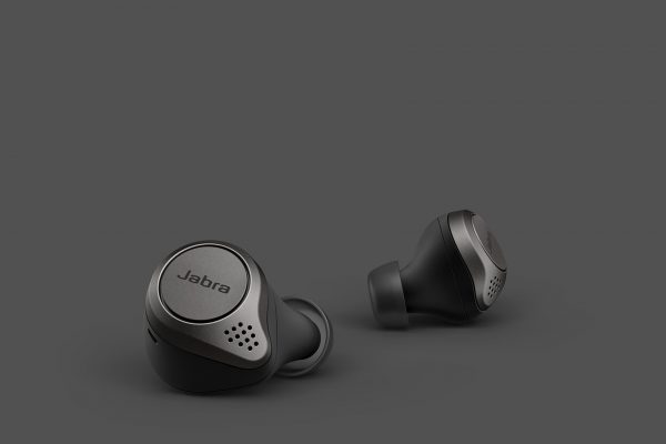 Jabra-Titan-Pack-Shot-4