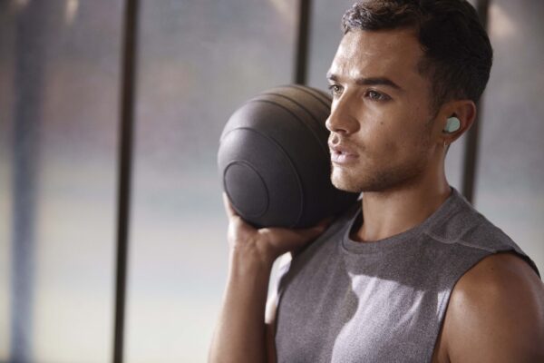 Jabra Elite 4 Active Light Mint Lifestyle Medicine Ball Large RGB